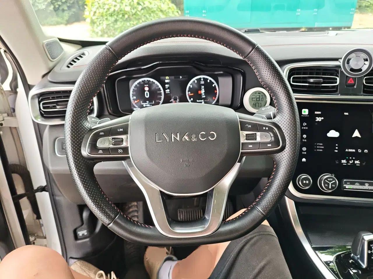 Lynk & Co 01 2019 2.0T Four-Wheel Drive Genie Pro Version China VI Standard — миниатюра 10