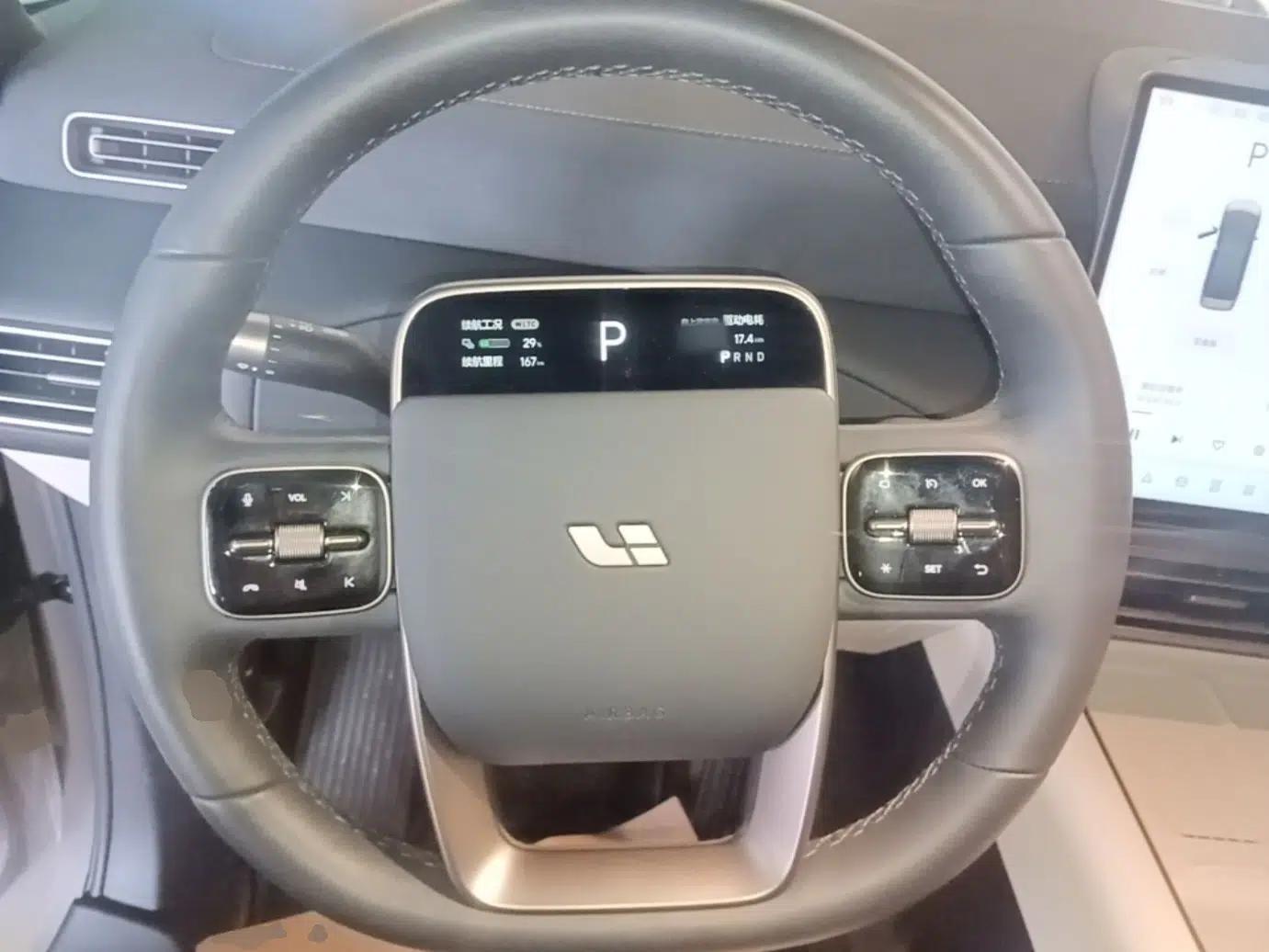 Li Auto MEGA 2025 Ultra Smart Refreshed Edition — миниатюра 13