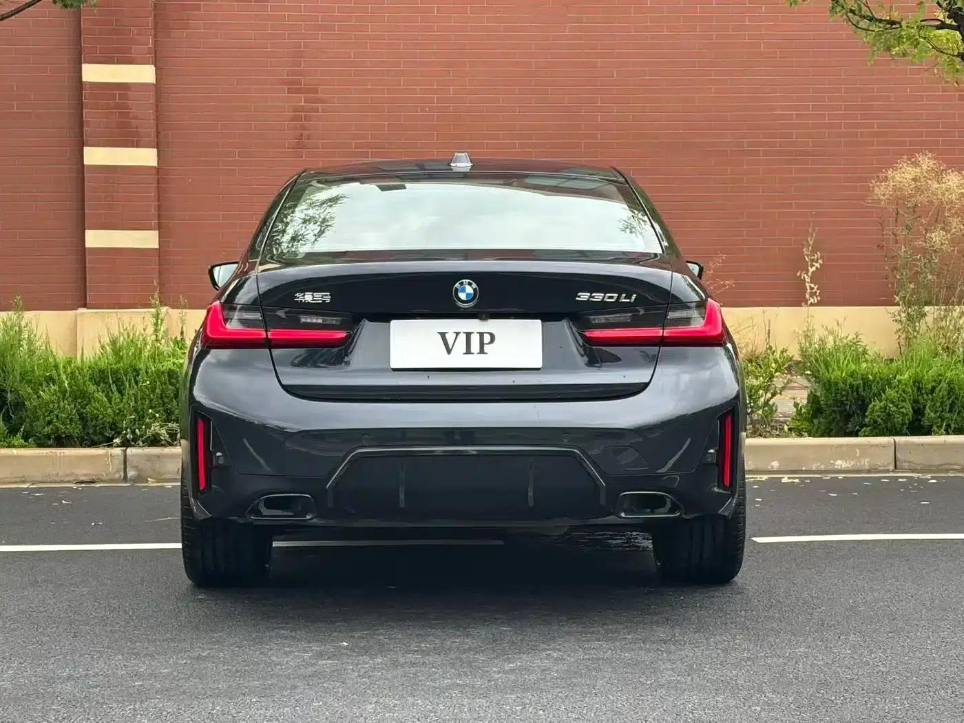 2024 BMW 3 Series 330Li M Sport Shadow Edition — миниатюра 7