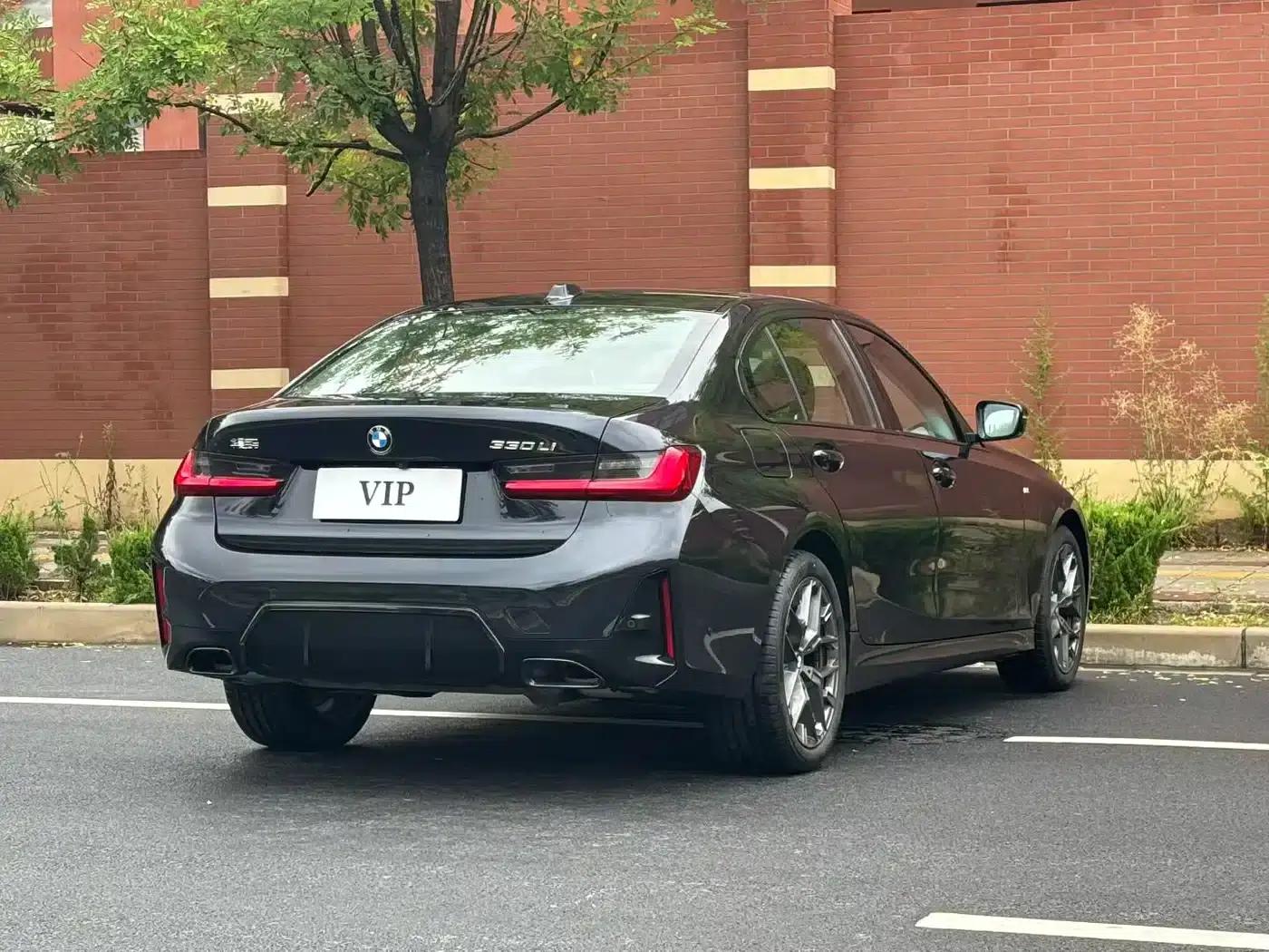 2024 BMW 3 Series 330Li M Sport Shadow Edition — миниатюра 8