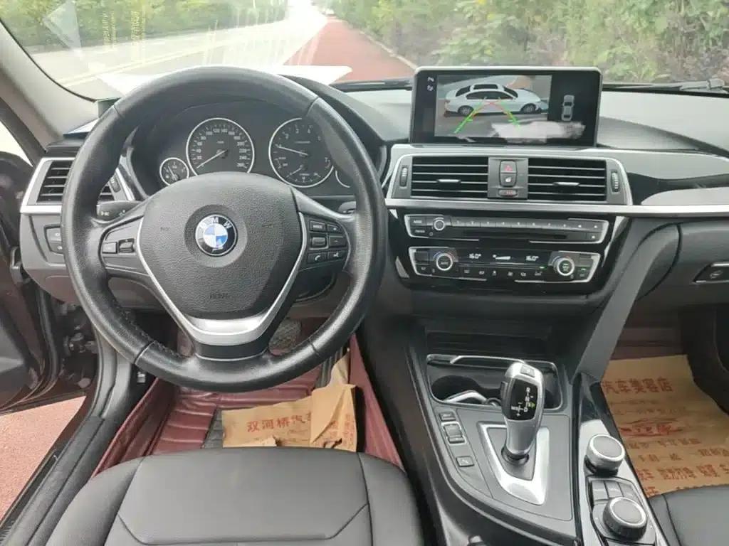 2017 BMW 3 Series 320Li Fashion Edition — миниатюра 10