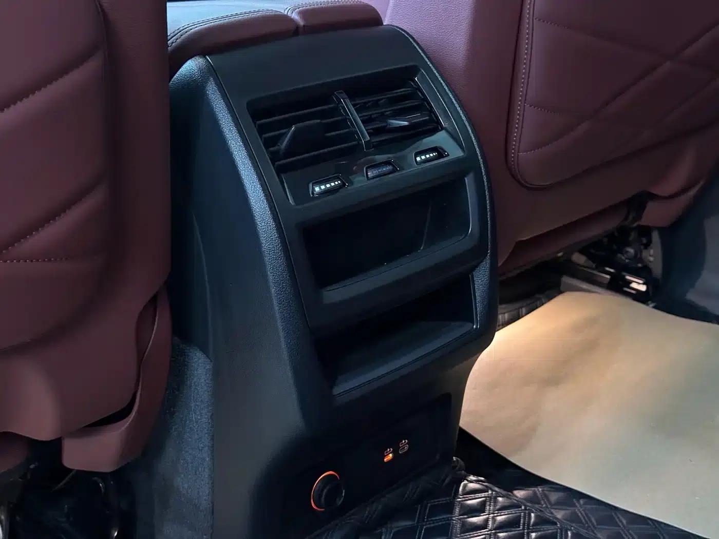 BMW X5 2023 xDrive 30Li M Sport Package — миниатюра 11