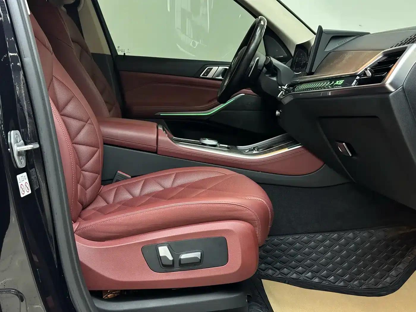 BMW X5 2023 xDrive 30Li M Sport Package — миниатюра 18