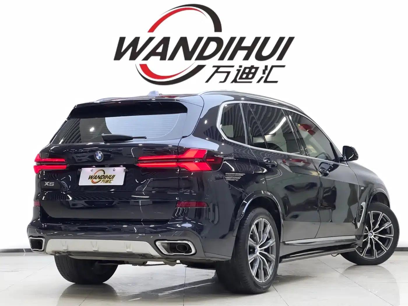 BMW X5 2023 xDrive 30Li M Sport Package — миниатюра 28