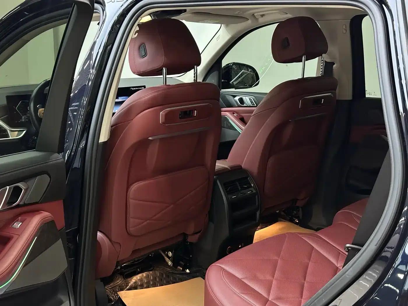 BMW X5 2023 xDrive 30Li M Sport Package — миниатюра 7