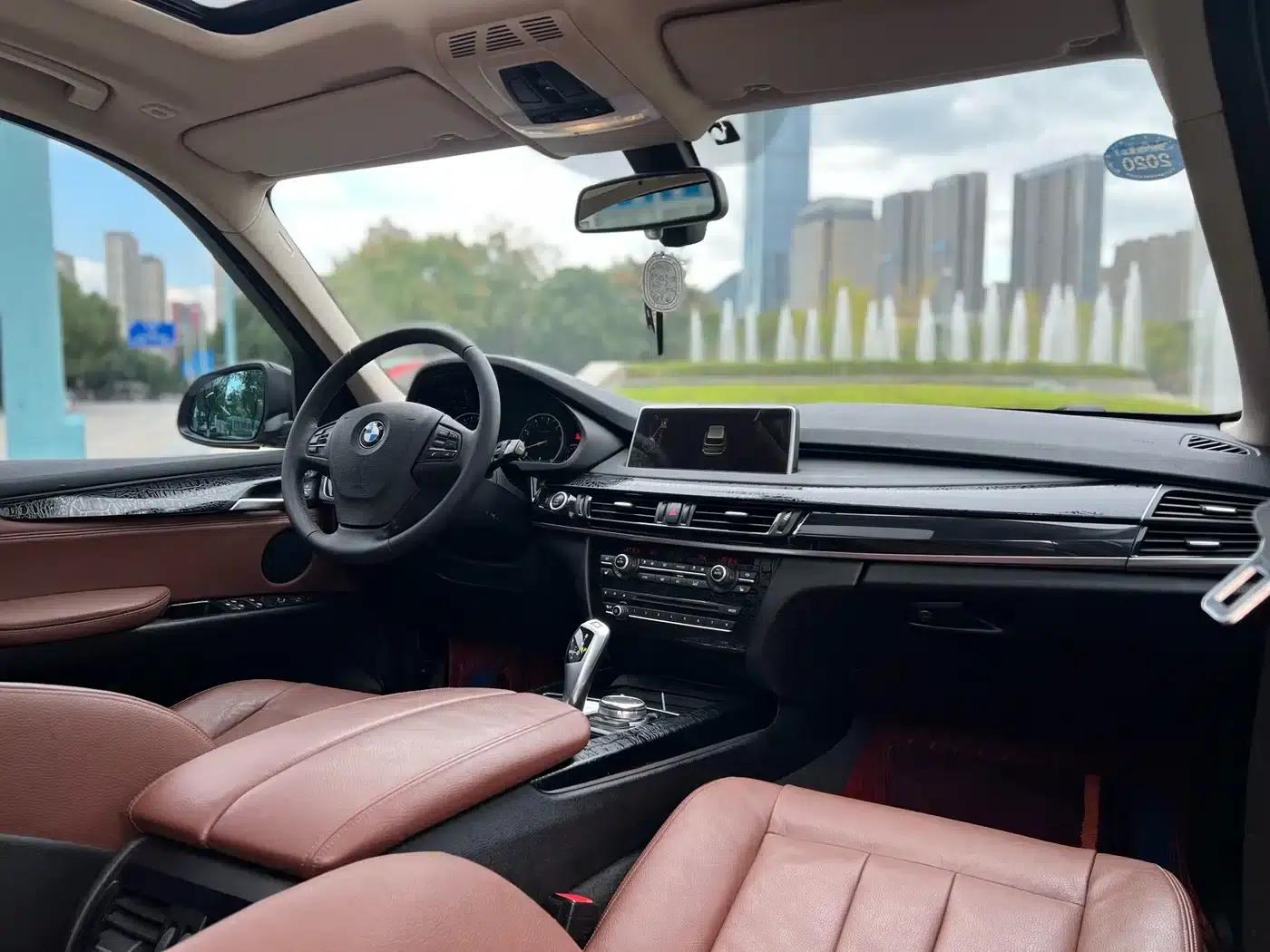 2015 BMW X5 xDrive35i China Limited Edition (Imported) — миниатюра 11