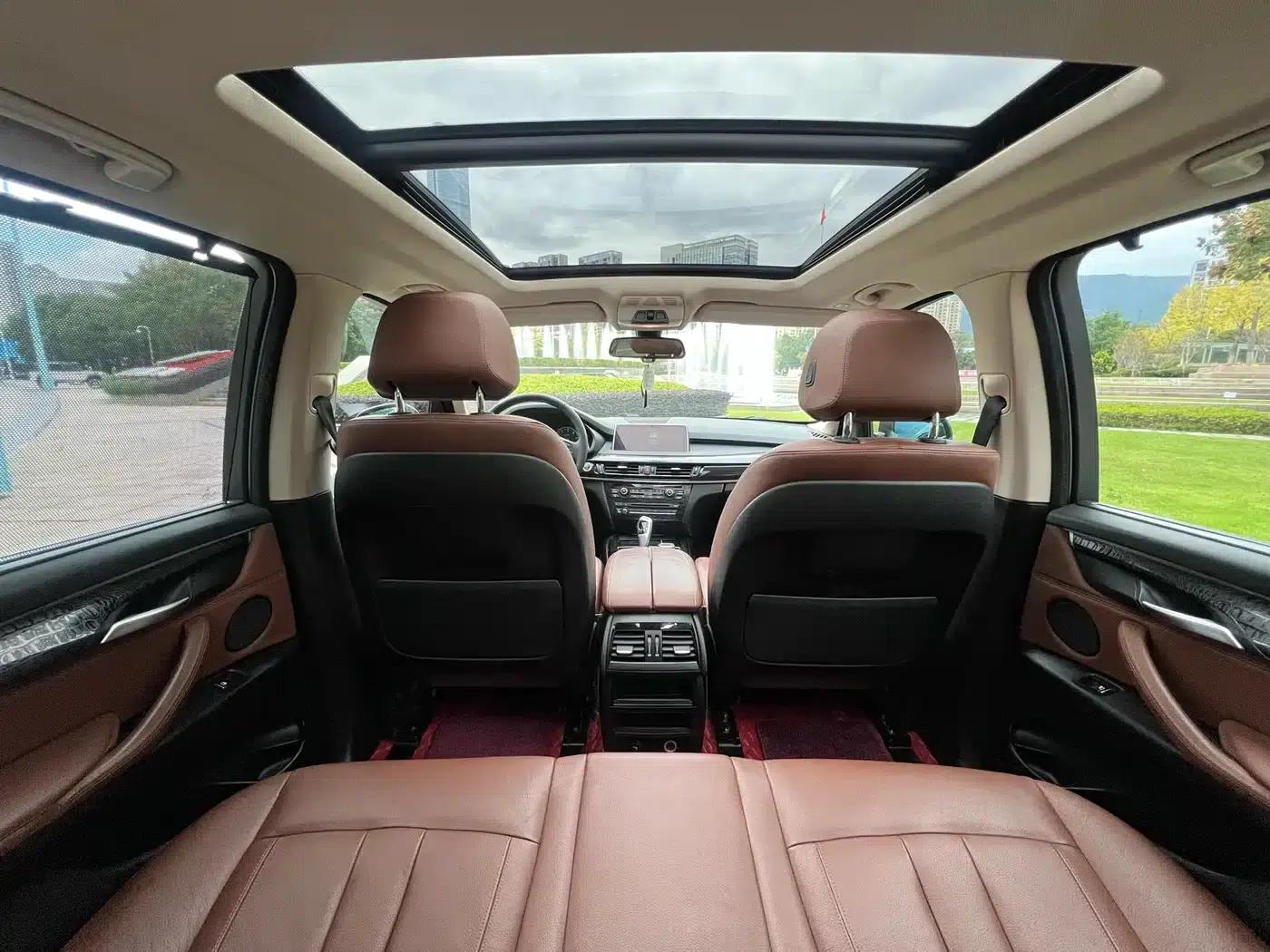 2015 BMW X5 xDrive35i China Limited Edition (Imported) — миниатюра 18