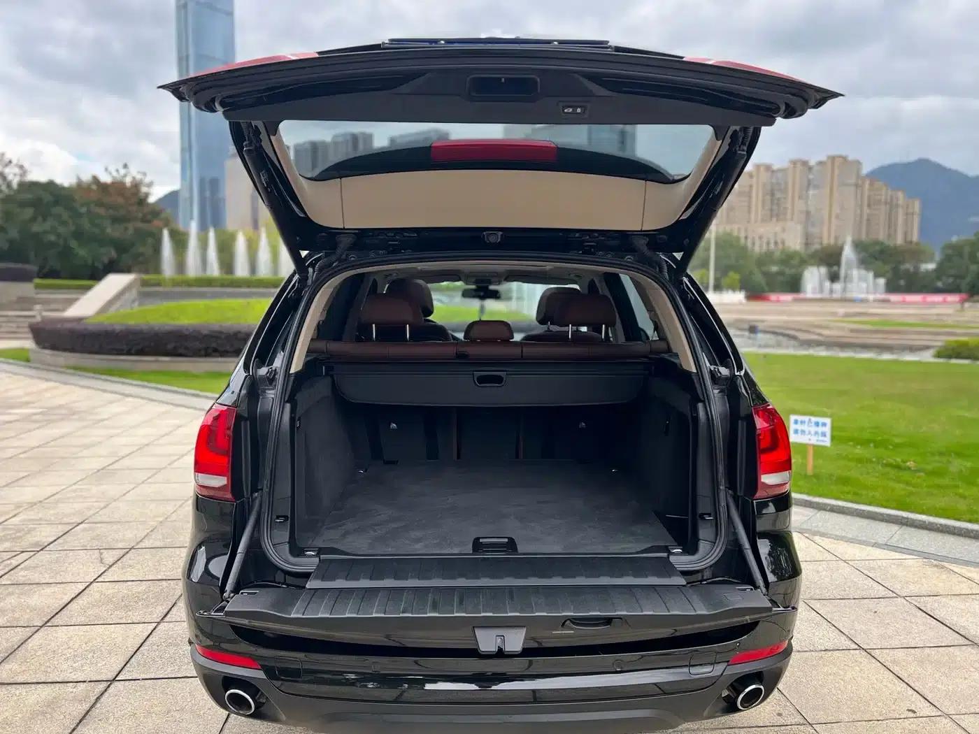 2015 BMW X5 xDrive35i China Limited Edition (Imported) — миниатюра 20