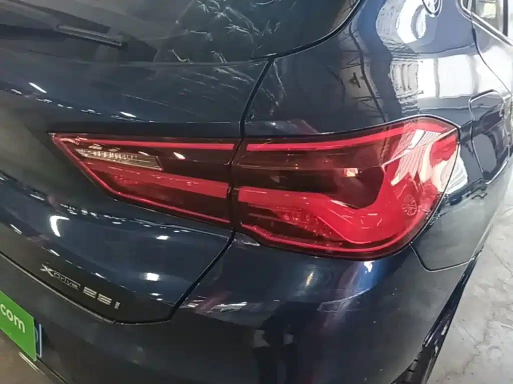 2020 BMW X2 xDrive25i M Sport Package — миниатюра 8