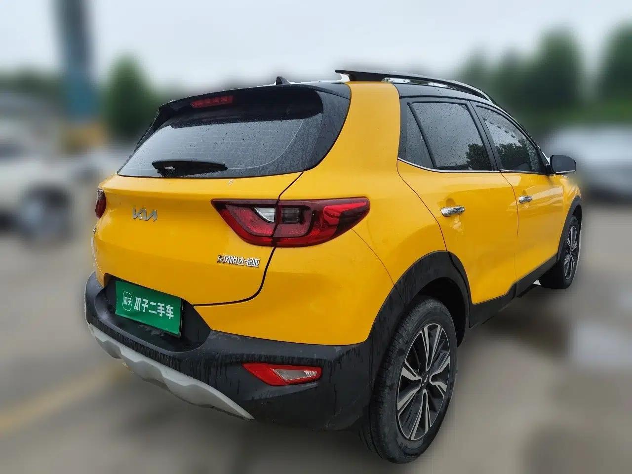 Kia kx1 Stonic 2021 1.4L CVT Sunroof Model — миниатюра 4
