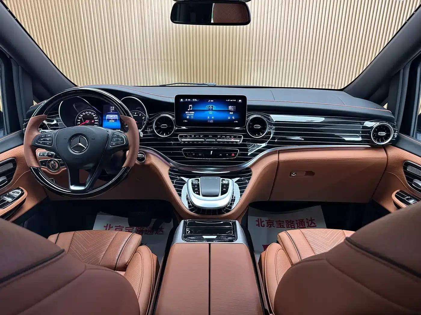 Mercedes-Benz V-Class 2022 V 260 L Long Wheelbase Luxury Edition — миниатюра 11