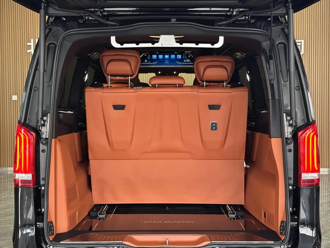 Mercedes-Benz V-Class 2022 V 260 L Long Wheelbase Luxury Edition — миниатюра 16