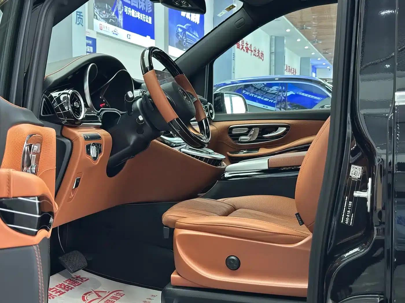 Mercedes-Benz V-Class 2022 V 260 L Long Wheelbase Luxury Edition — миниатюра 7