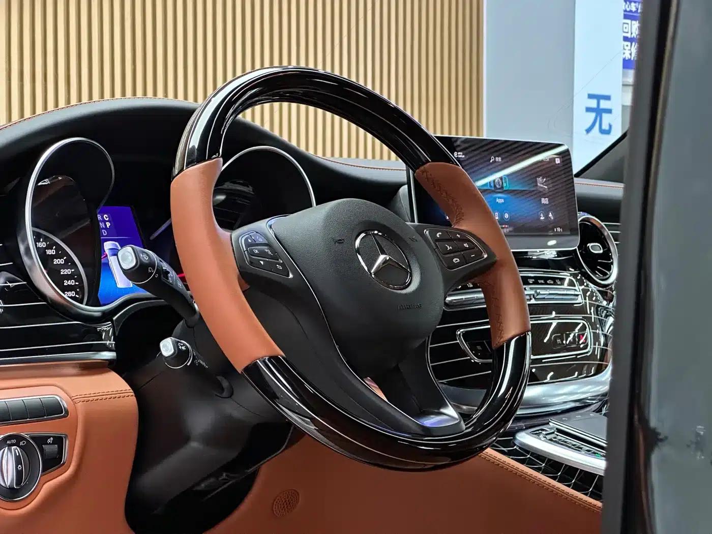 Mercedes-Benz V-Class 2022 V 260 L Long Wheelbase Luxury Edition — миниатюра 8