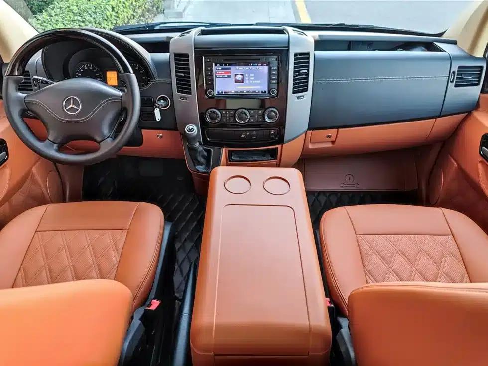 2017 Sprinter 3.5L Automatic — миниатюра 21