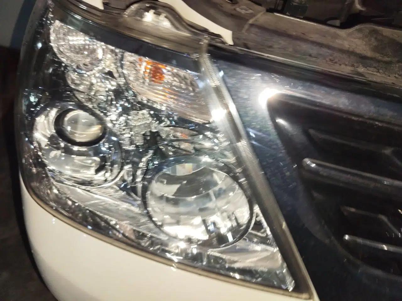Nissan Patrol 2018 4.0L Automatic 7-Seater Middle East Version — миниатюра 7