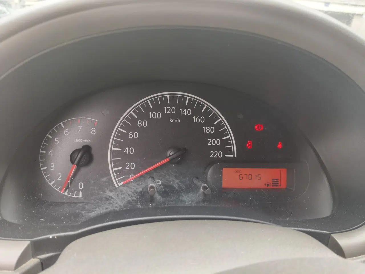 Nissan Sunny 2014 1.5XE Manual Elite Edition — миниатюра 11