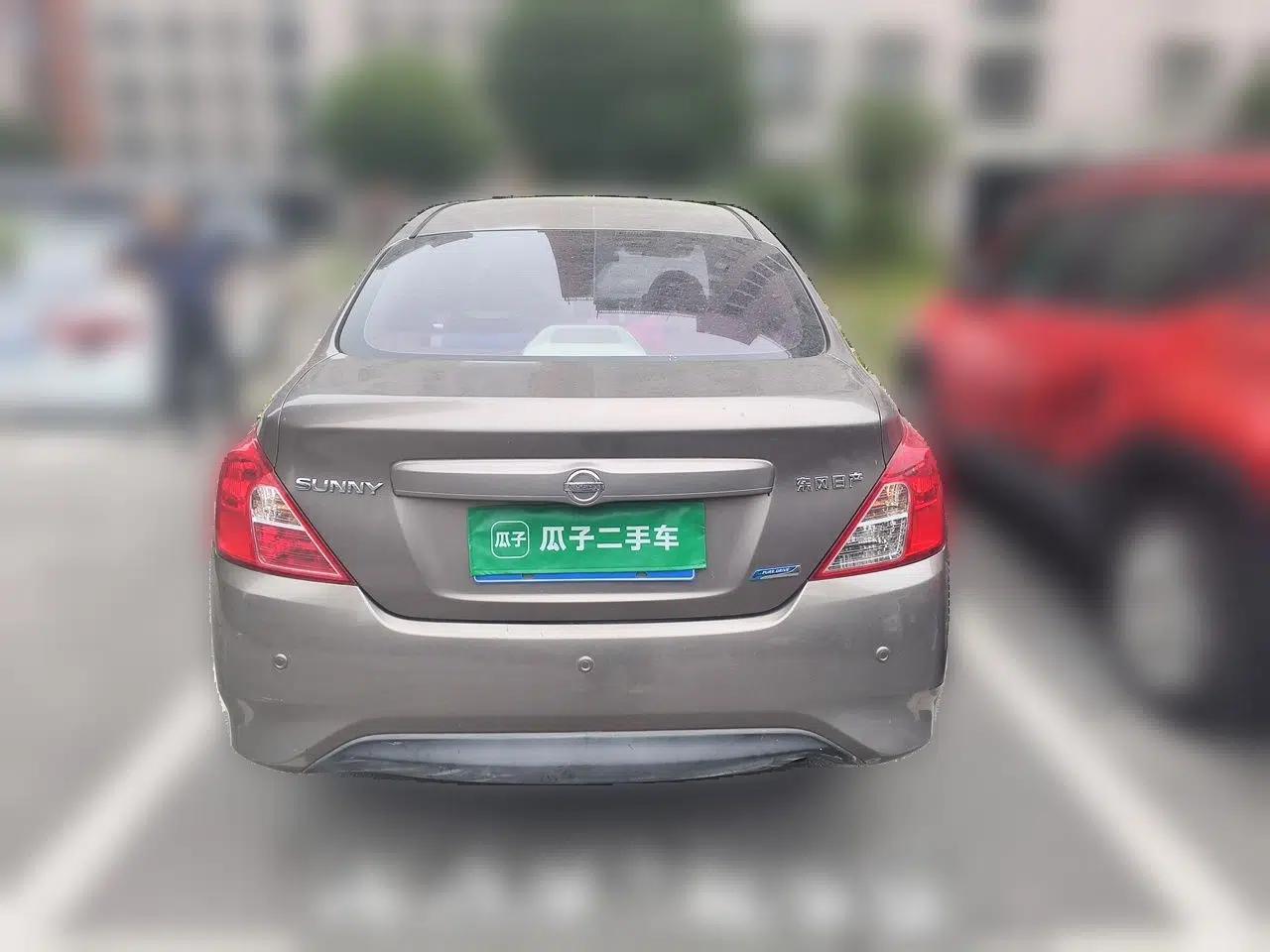 Nissan Sunny 2014 1.5XE Manual Elite Edition — миниатюра 5