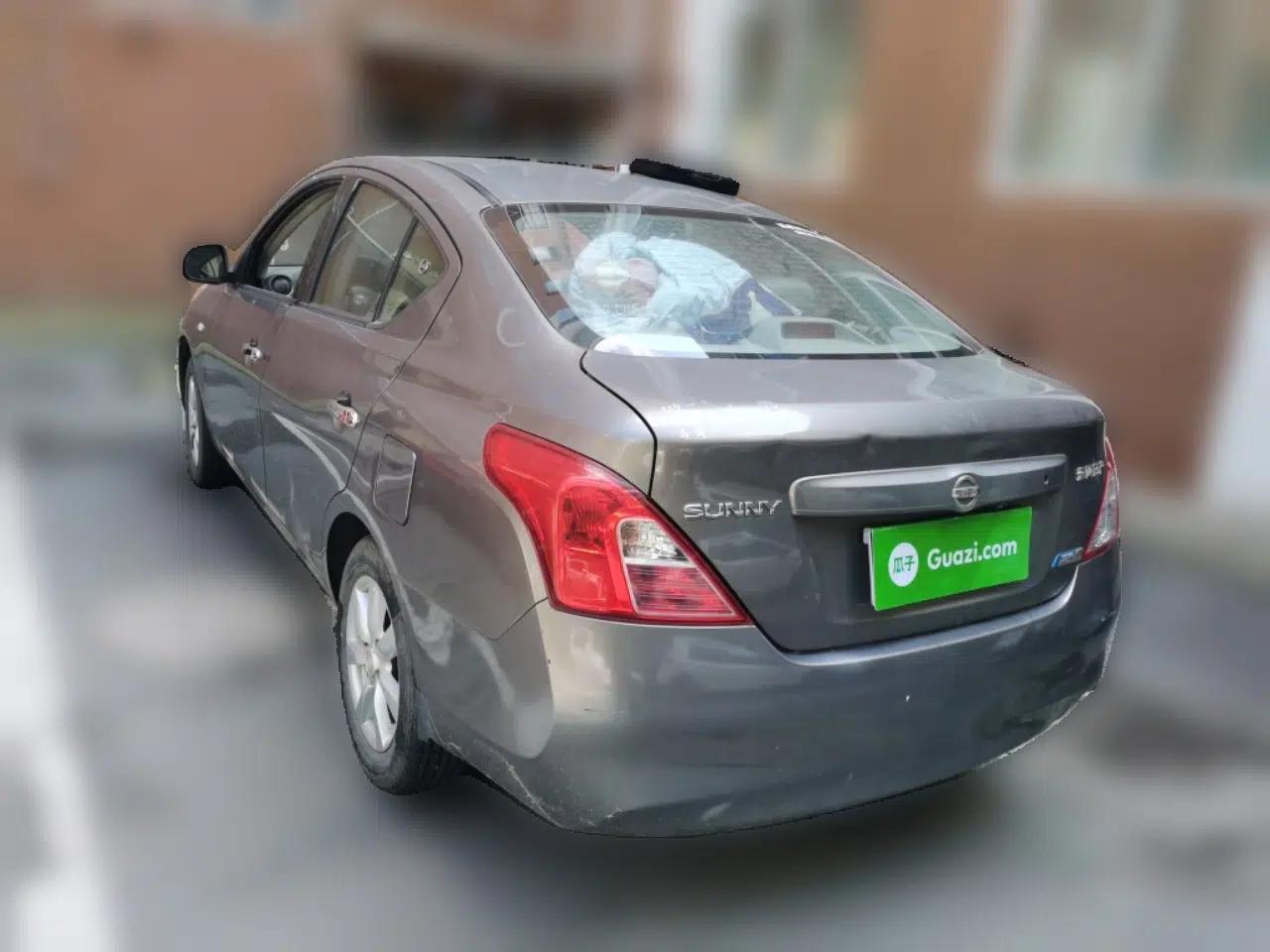Nissan Sunny 2011 1.5XL CVT Luxury Edition — миниатюра 4