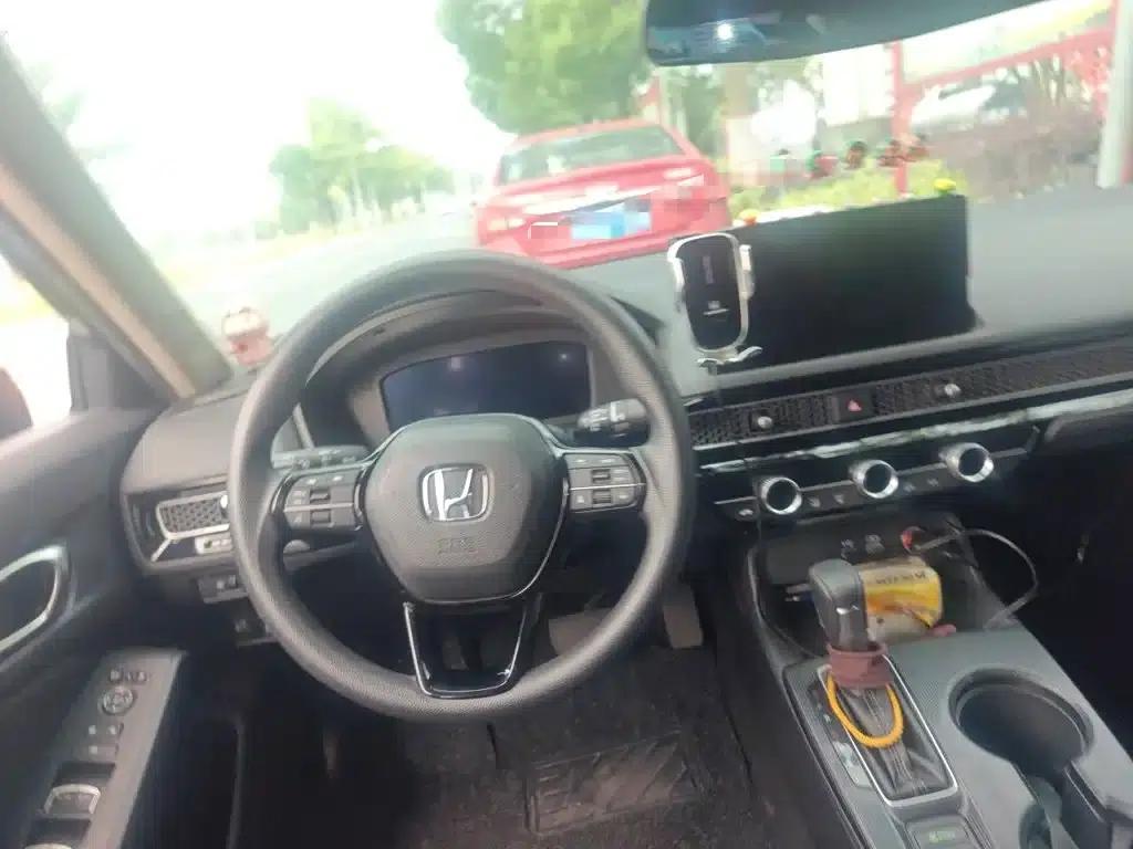 2022 Civic 240TURBO CVT Sport Edition — миниатюра 3