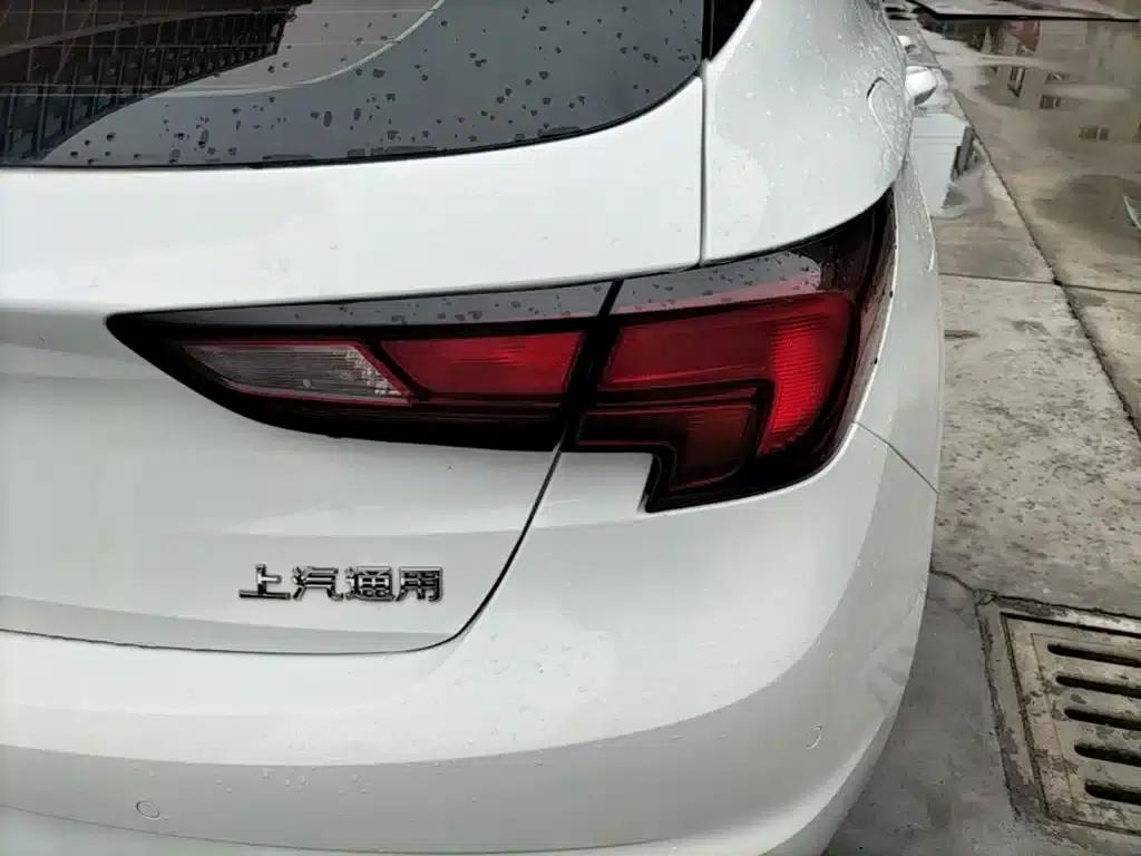 Buick Verano 2016 Hatchback 15S Automatic Entry-Level — миниатюра 8