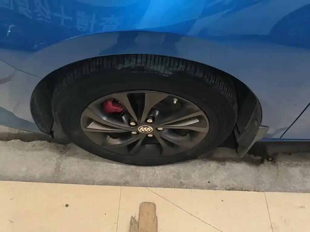 2023 Buick Verano Pro GS Hunter Edition — миниатюра 23