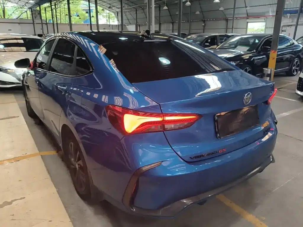 2023 Buick Verano Pro GS Hunter Edition — миниатюра 5