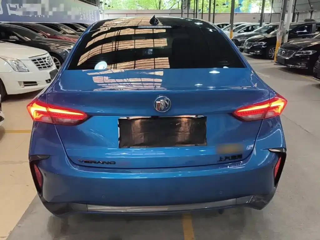 2023 Buick Verano Pro GS Hunter Edition — миниатюра 6