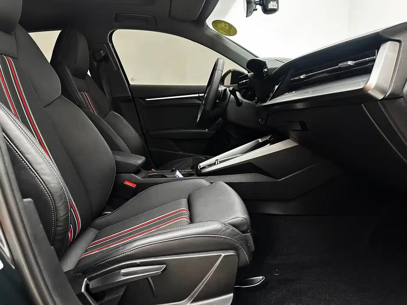 Audi A3 2022 Sportback 35 TFSI Fashion Sport — миниатюра 13
