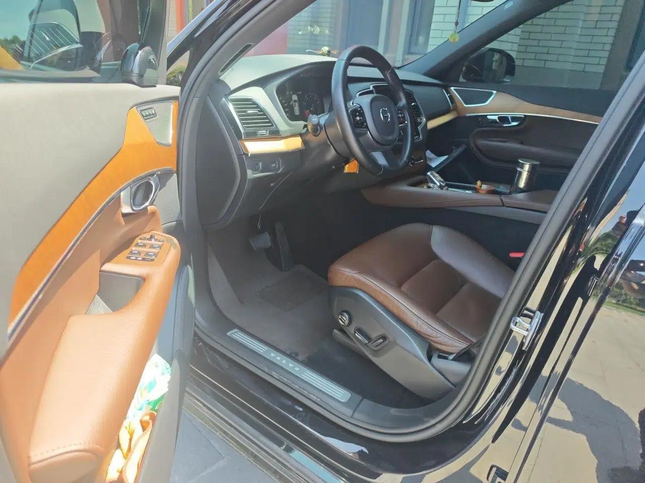 Volvo XC90 2021 B6 Zhiyi Luxury Edition 7-Seater — миниатюра 16