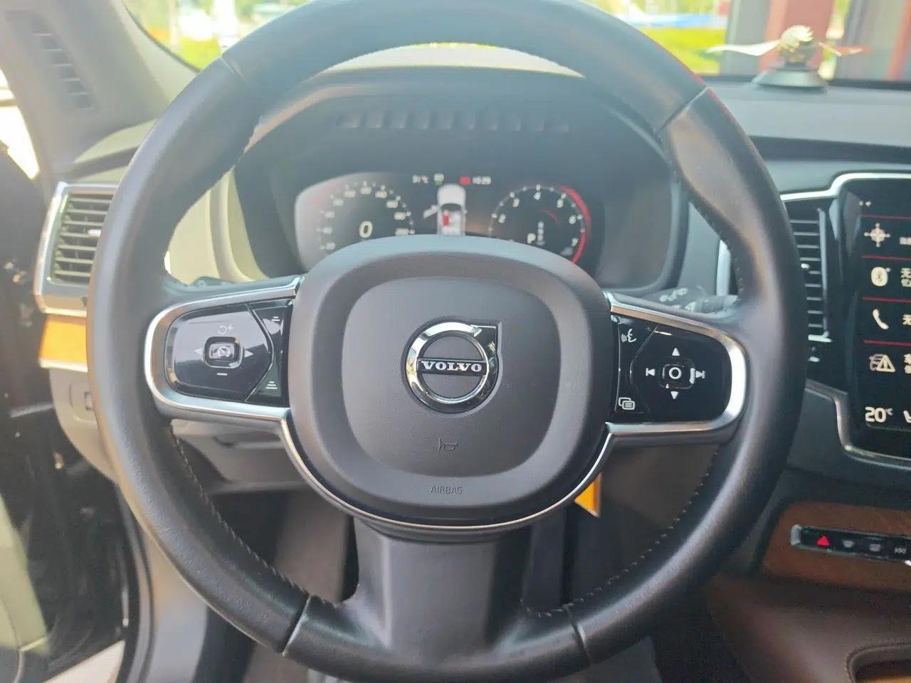 Volvo XC90 2021 B6 Zhiyi Luxury Edition 7-Seater — миниатюра 10