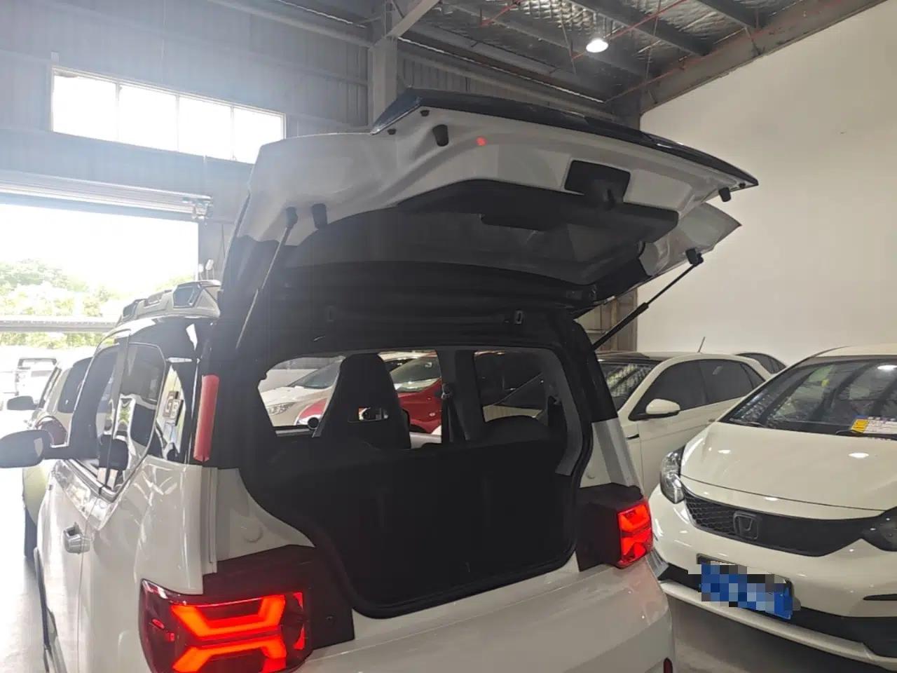 Wuling Hongguang MINIEV 2022 GAMEBOY 300km Enthusiast Model with Lithium Iron Phosphate — миниатюра 22