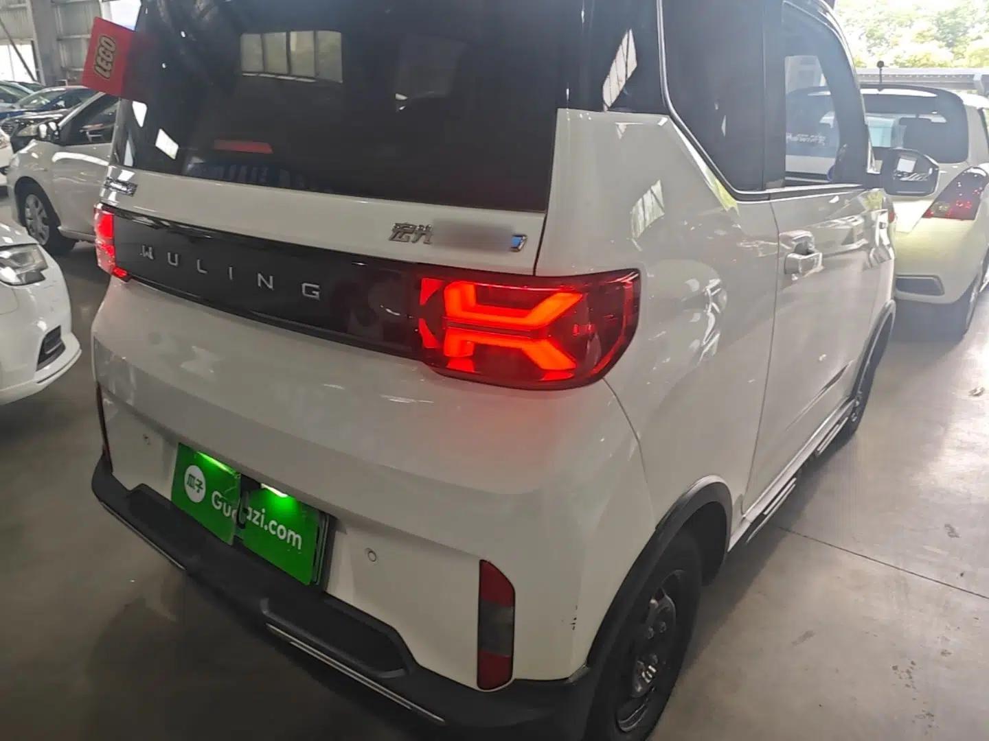 Wuling Hongguang MINIEV 2022 GAMEBOY 300km Enthusiast Model with Lithium Iron Phosphate — миниатюра 9