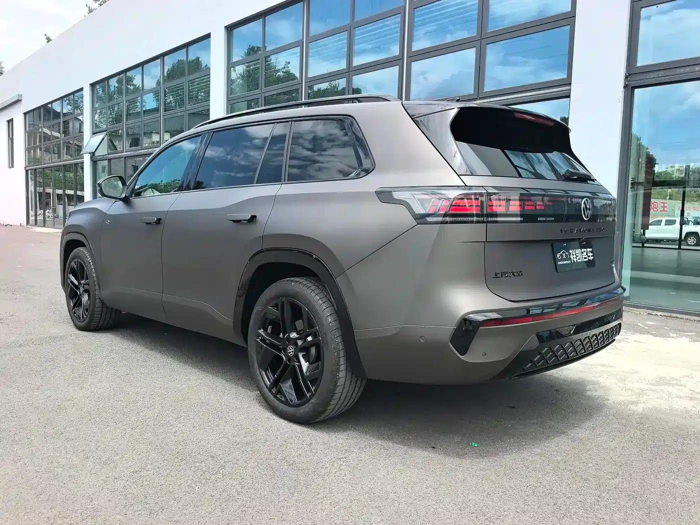 2025 Teramont Pro 450TSI 4WD Summit Edition — миниатюра 9