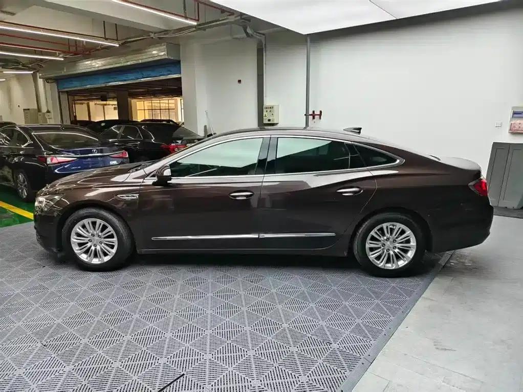 Buick LaCrosse 2018 20T Elite — миниатюра 3