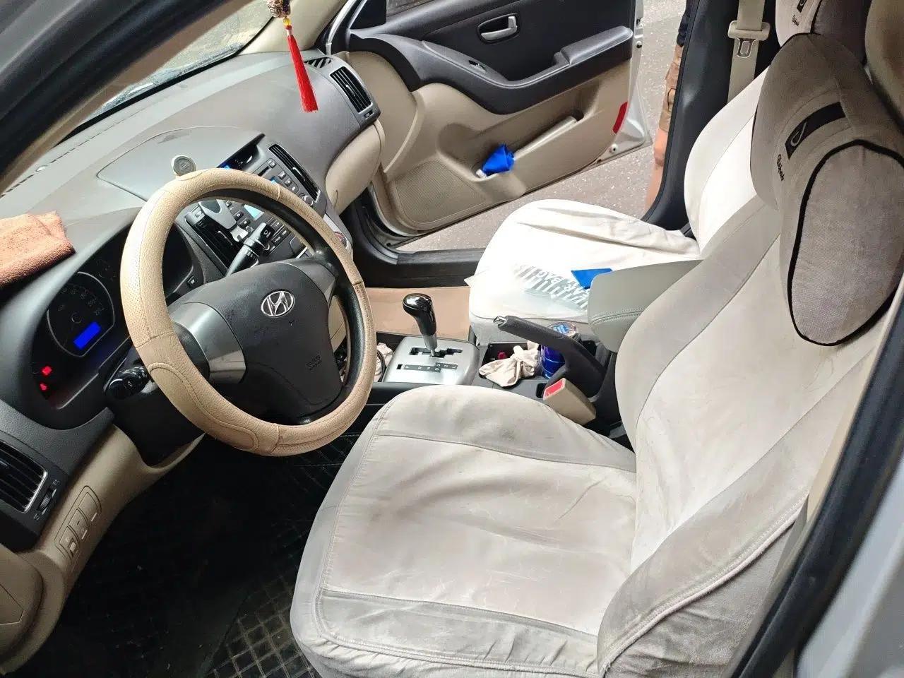 Hyundai Celesta 2011 1.6L Automatic Comfort Edition — миниатюра 15