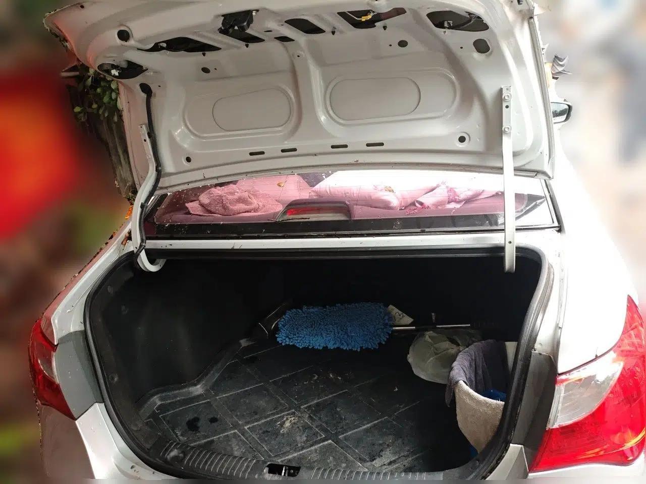Hyundai Celesta 2011 1.6L Automatic Comfort Edition — миниатюра 19