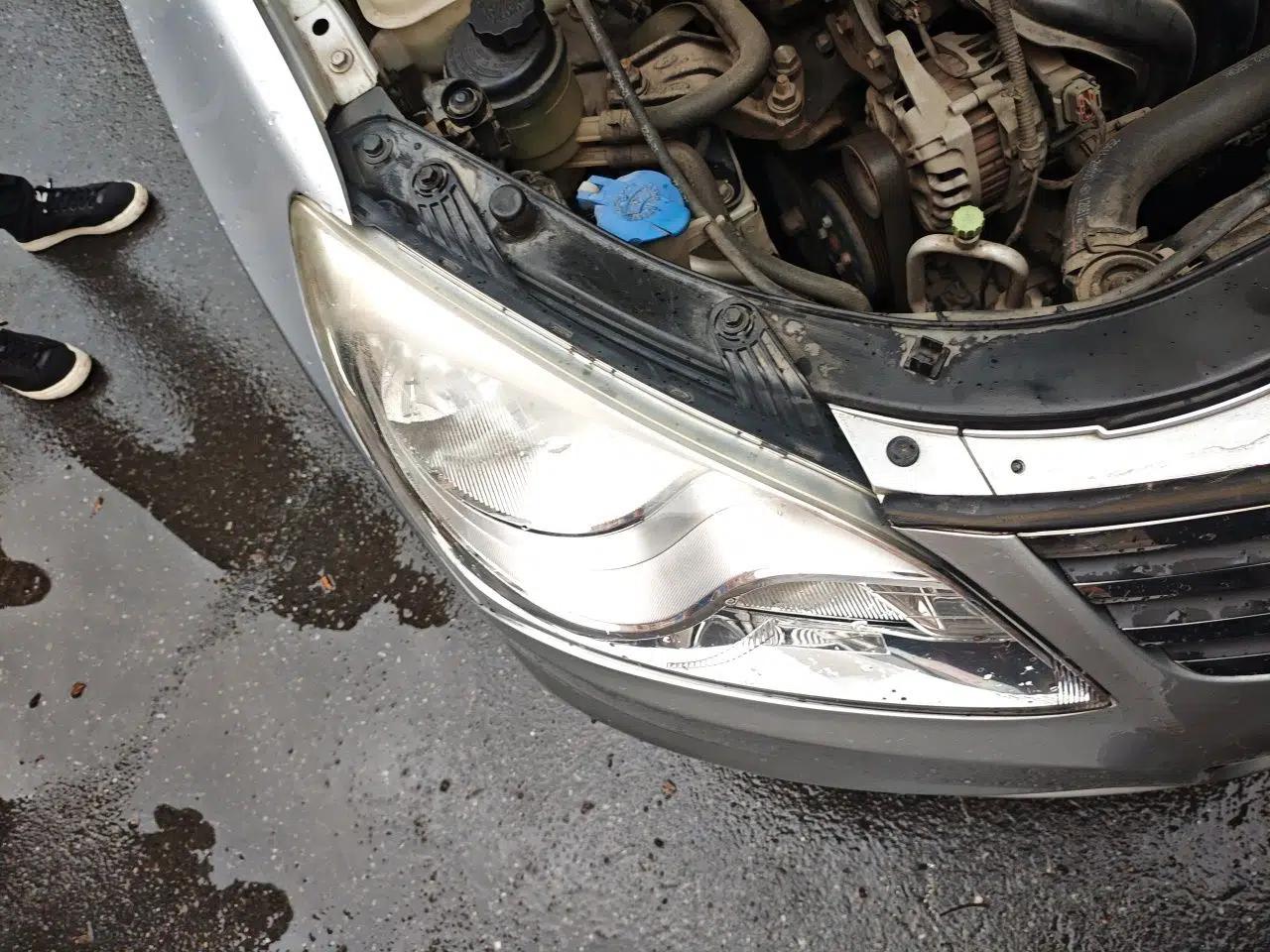 Hyundai Celesta 2011 1.6L Automatic Comfort Edition — миниатюра 7