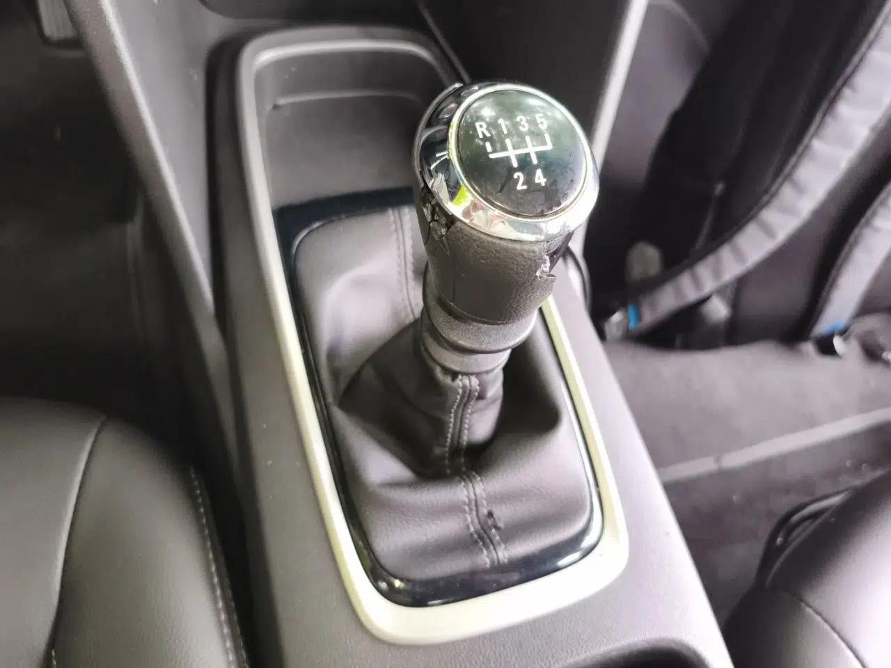 Chevrolet Cavalier 2016 1.5L Manual Xinyue Edition — миниатюра 14