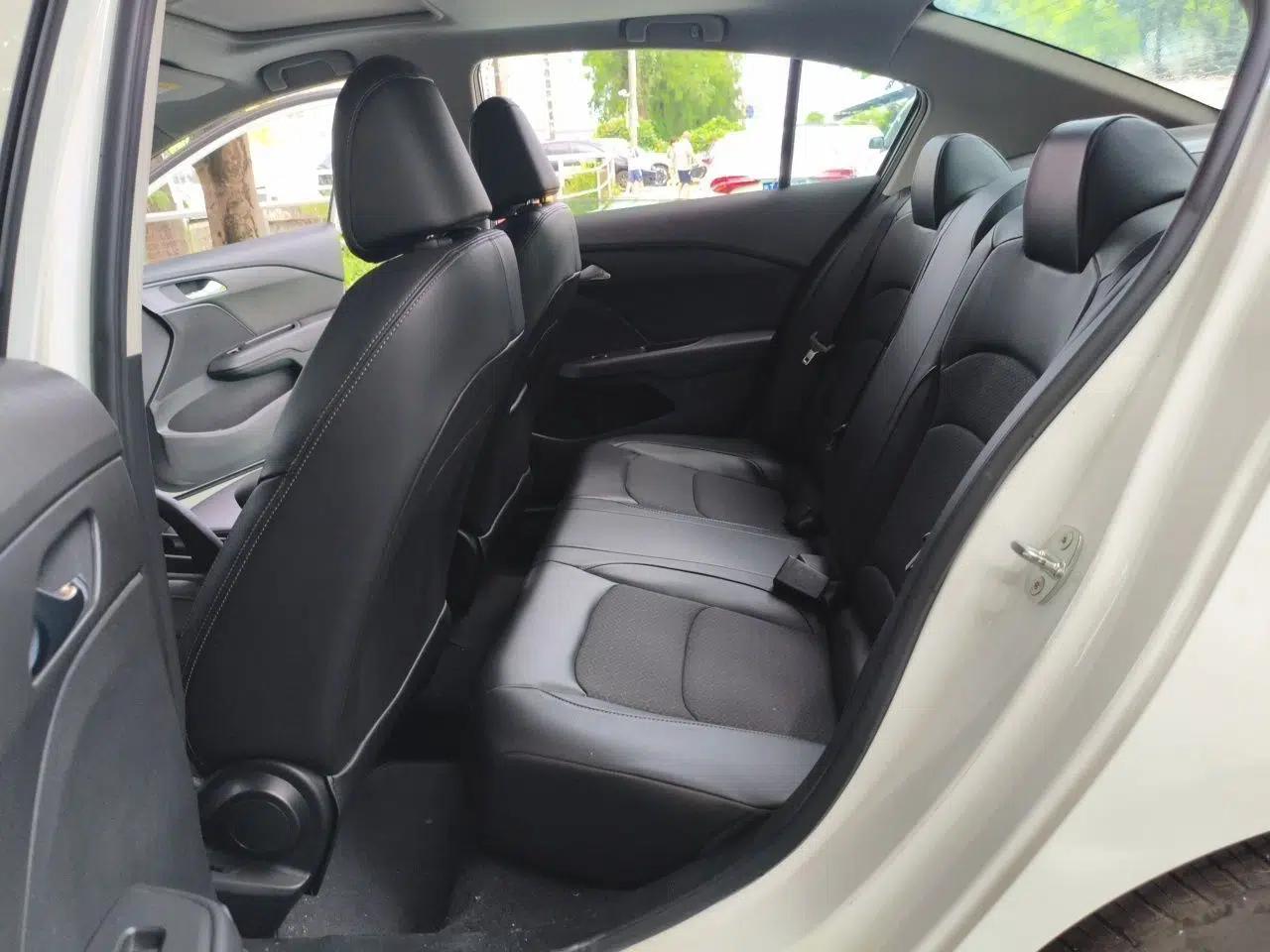 Chevrolet Cavalier 2016 1.5L Manual Xinyue Edition — миниатюра 17