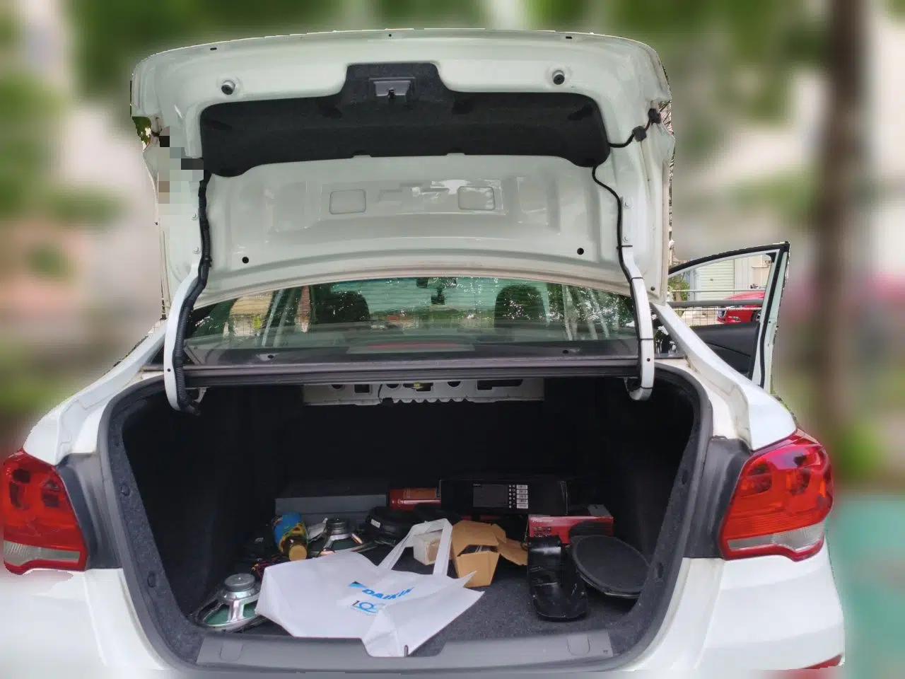 Chevrolet Cavalier 2016 1.5L Manual Xinyue Edition — миниатюра 19