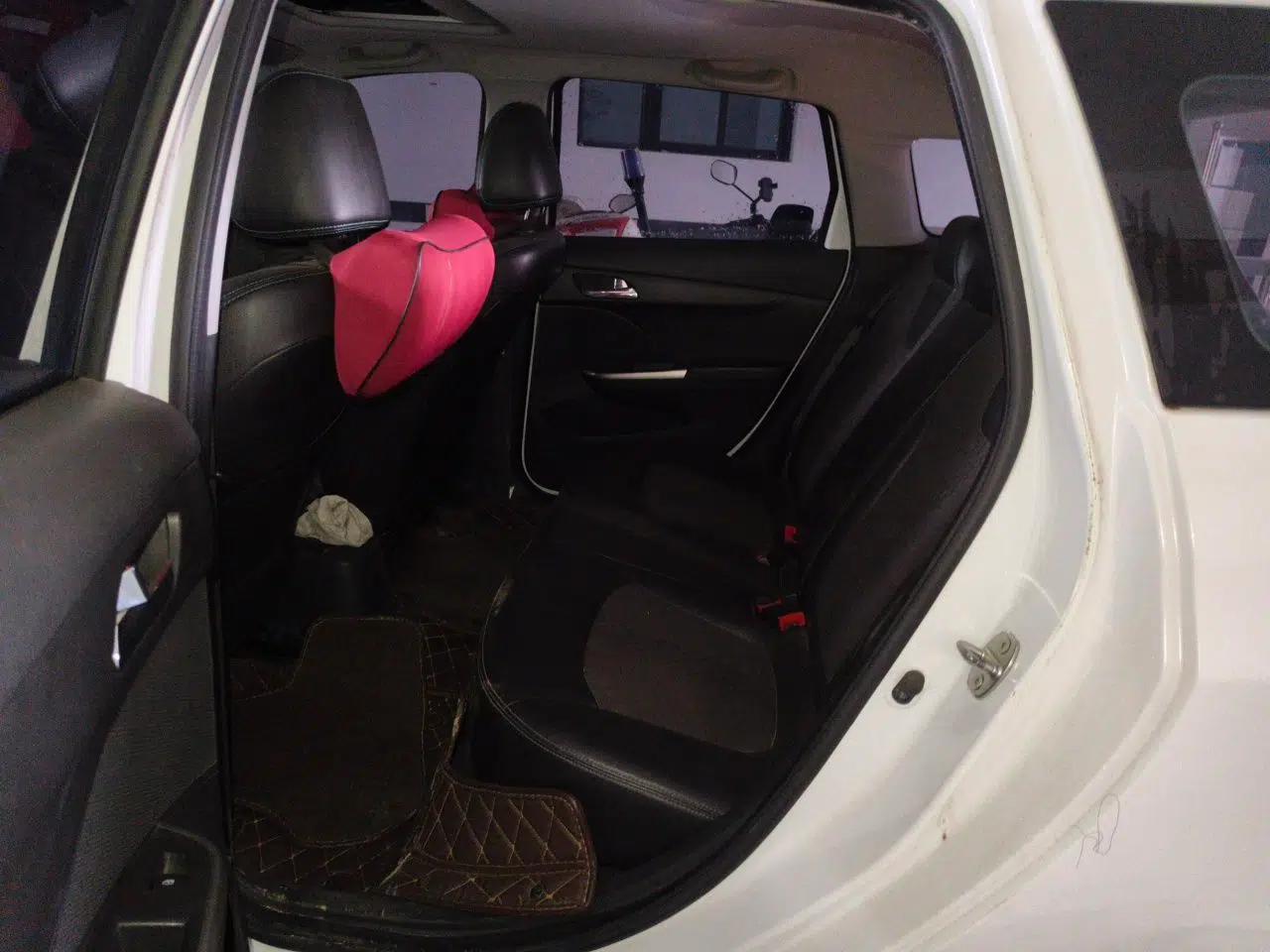 Chevrolet Lova RV 2018 1.5L Automatic Smart Drive Model — миниатюра 17