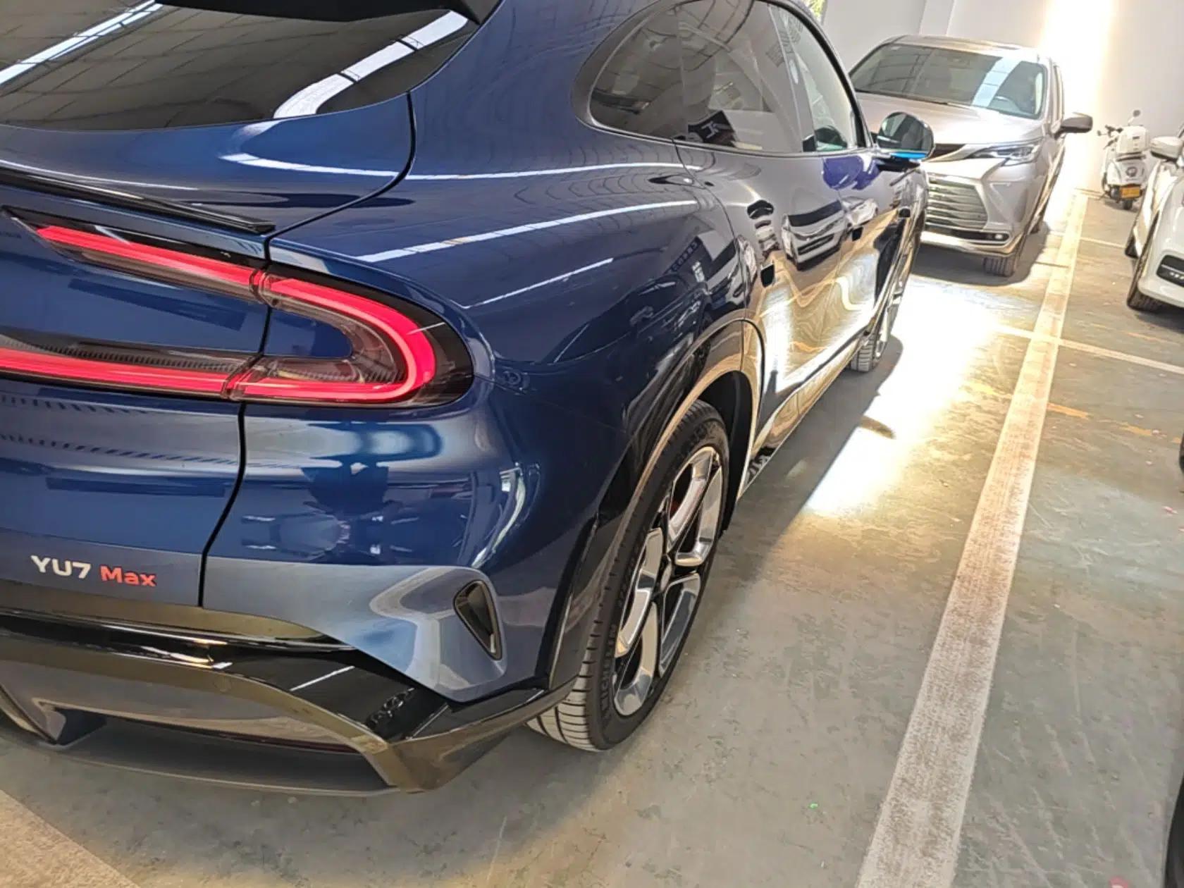 Xiaomi Auto YU7 2025 Ultra-Long Range High-Performance All-Wheel-Drive Max Edition — миниатюра 14