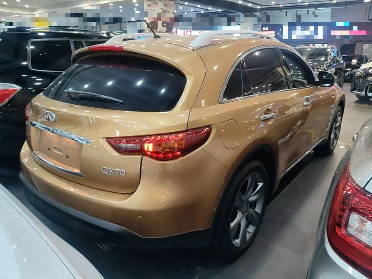 Infiniti QX70 2013 3.7L Standard Edition — миниатюра 6