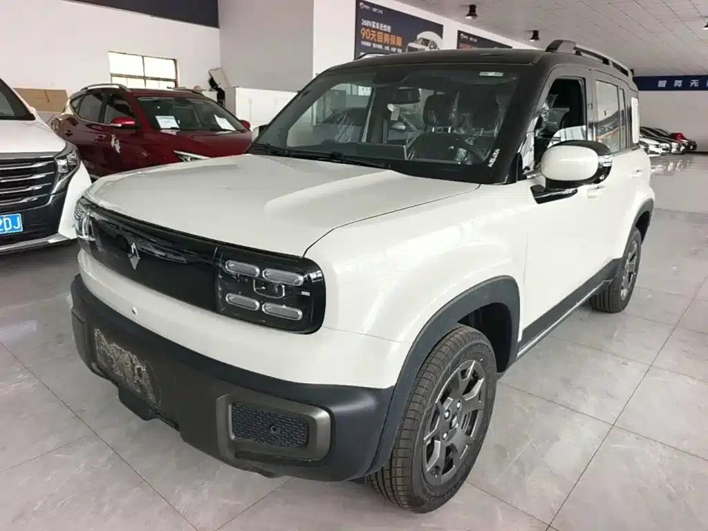 Baojun Yueye Plus 2026 Model 301km Flagship Edition — миниатюра 1