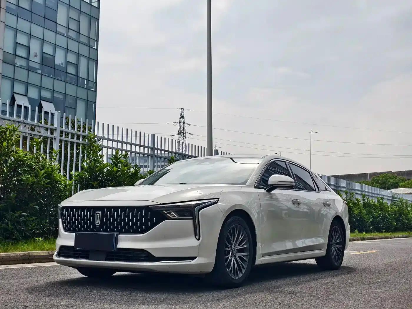 Bestune B70 2021 1.5T Automatic 15th Anniversary Edition — миниатюра 1