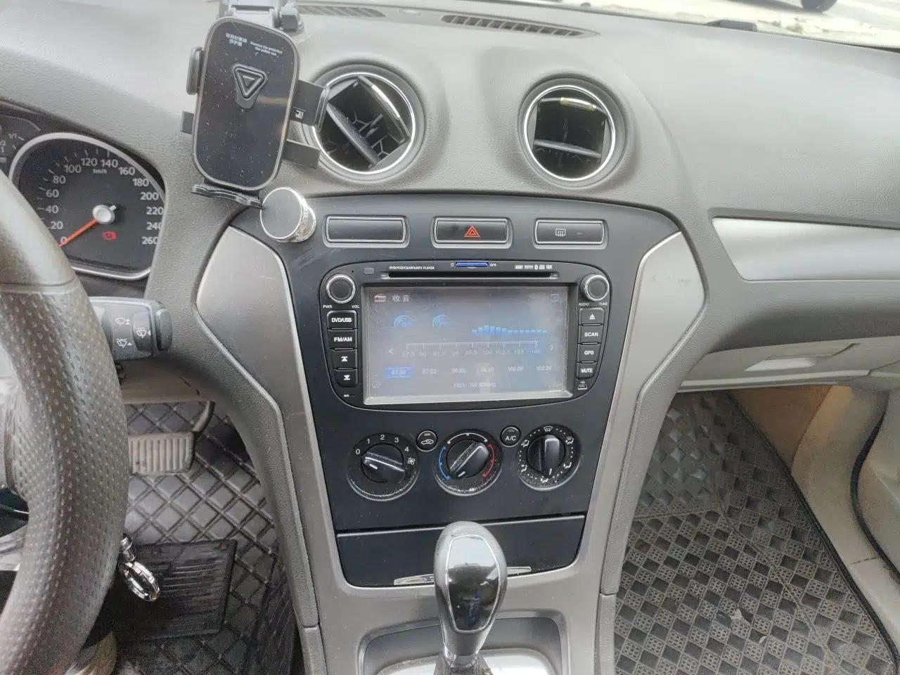 Ford Mondeo 2011 2.3L Fashion Edition — миниатюра 13
