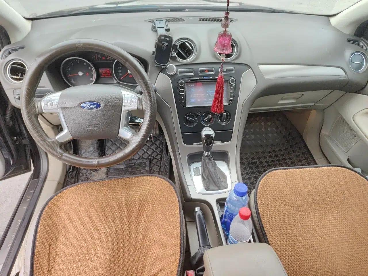 Ford Mondeo 2011 2.3L Fashion Edition — миниатюра 9