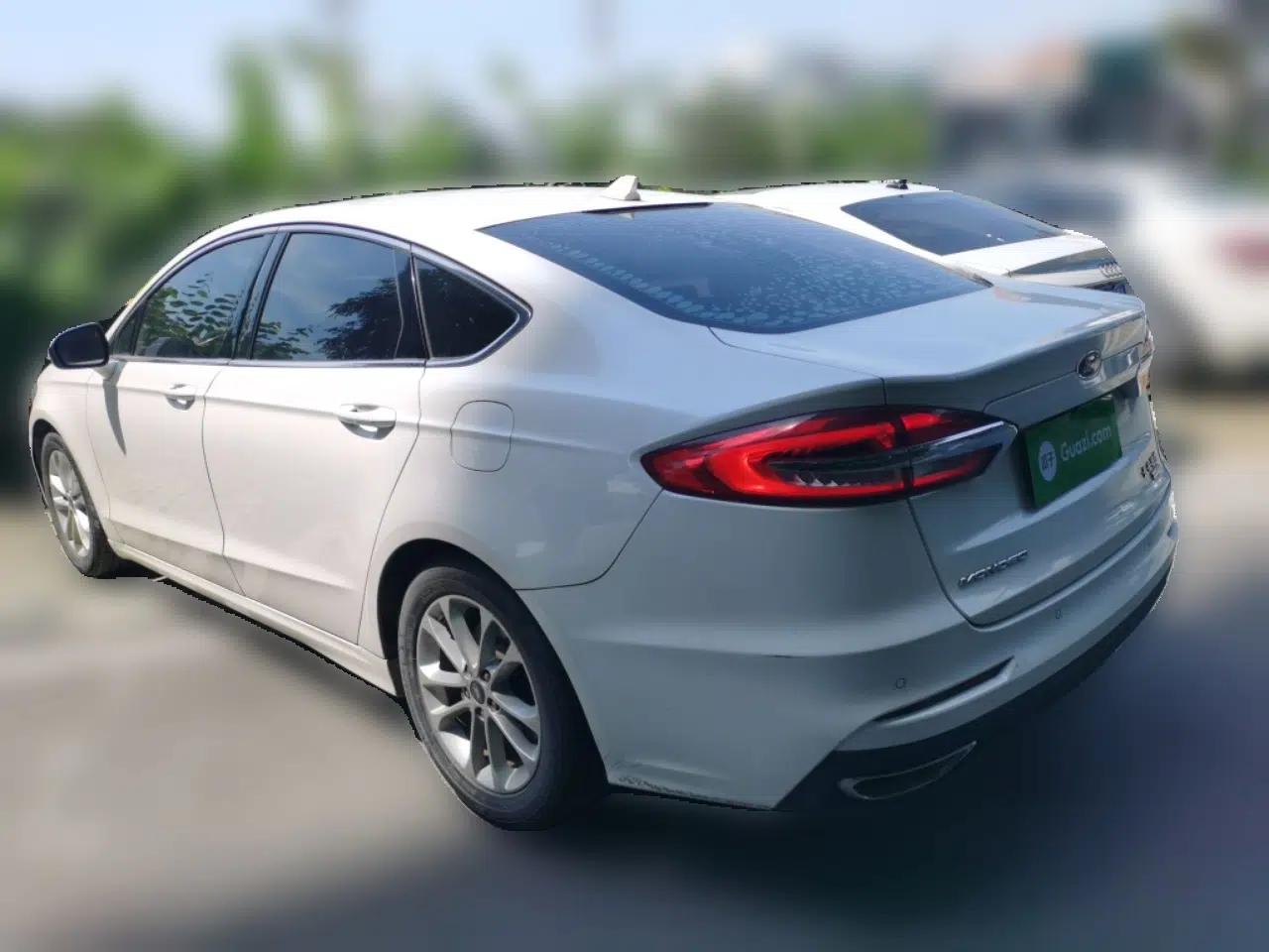 Ford Mondeo 2020 EcoBoost 180 Luxury Model — миниатюра 4