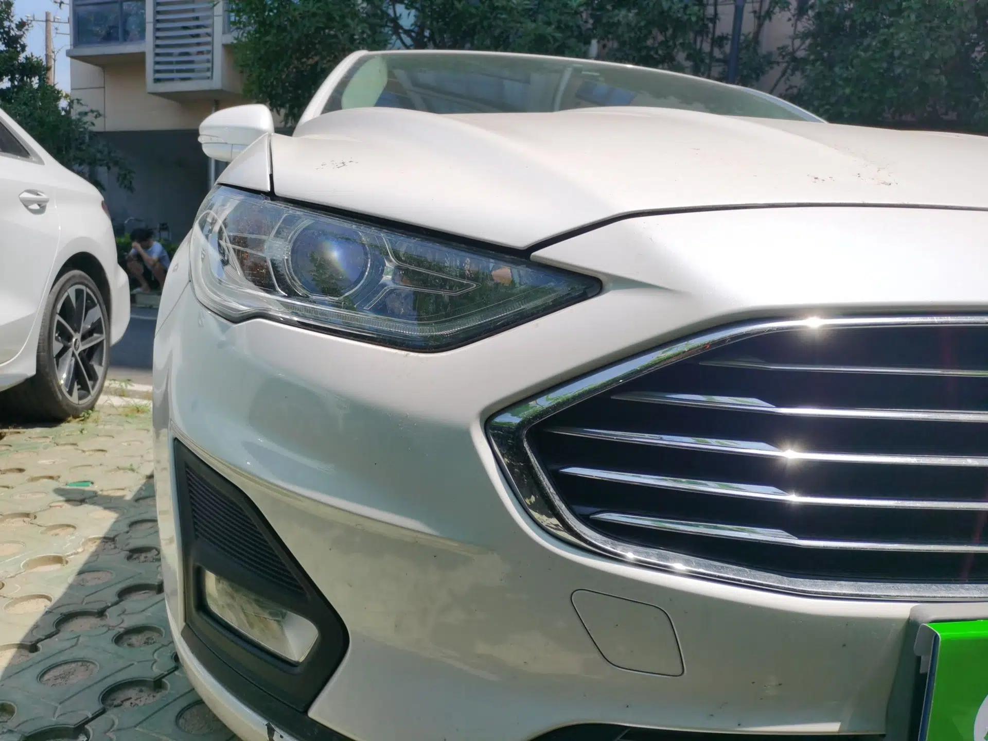 Ford Mondeo 2020 EcoBoost 180 Luxury Model — миниатюра 7